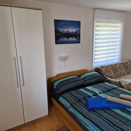 Apartments Nikol ロパール エクステリア 写真