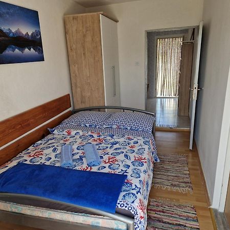 Apartments Nikol ロパール エクステリア 写真