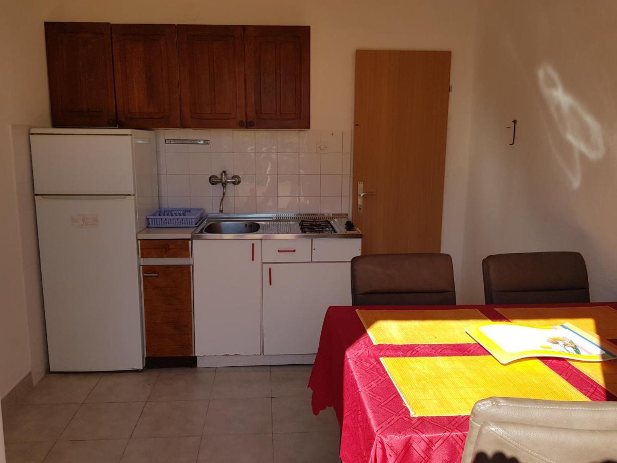 Apartments Nikol ロパール エクステリア 写真